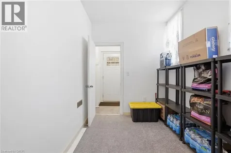 5056 Fourth Avenue Niagara Falls ON L2E 4P6