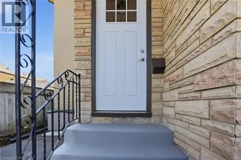 5056 Fourth Avenue Niagara Falls ON L2E 4P6