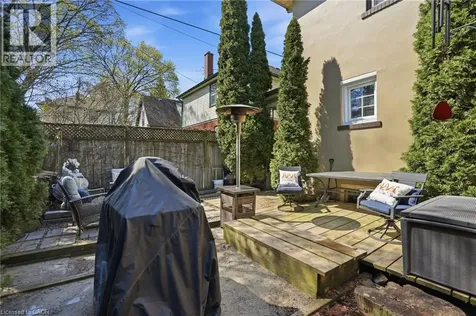 5056 Fourth Avenue Niagara Falls ON L2E 4P6