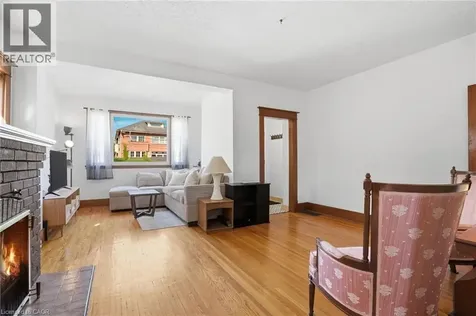 5056 Fourth Avenue Niagara Falls ON L2E 4P6