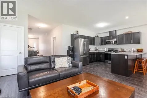 51 Crab Apple Court Wellesley ON N0B 2T0