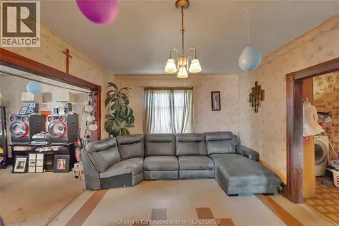 106 St. George Street Chatham ON N7M 4P4