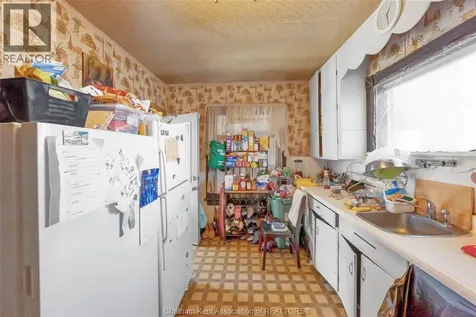 106 St. George Street Chatham ON N7M 4P4