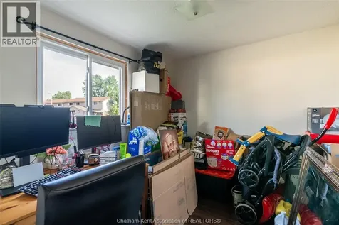 431 Cardiff Place Sarnia ON N7S 4C7