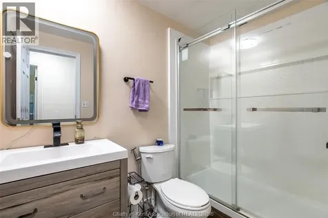 431 Cardiff Place Sarnia ON N7S 4C7