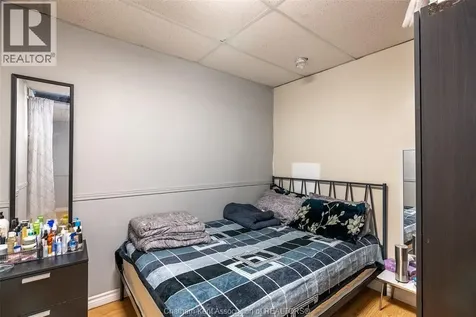 431 Cardiff Place Sarnia ON N7S 4C7