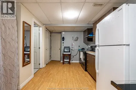 431 Cardiff Place Sarnia ON N7S 4C7