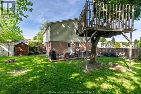 431 Cardiff Place Sarnia ON N7S 4C7