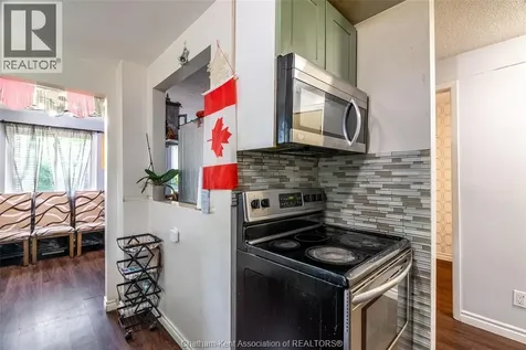 431 Cardiff Place Sarnia ON N7S 4C7