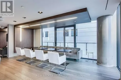 101 Peter Street West Toronto (waterfront Communities) ON M5V 0G6