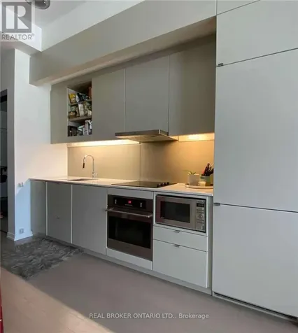 101 Peter Street West Toronto (waterfront Communities) ON M5V 0G6