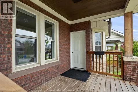 520 Rankin Avenue Windsor ON N9B 2R7