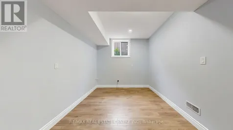149 Ballantyne Avenue Cambridge ON N1R 2T3
