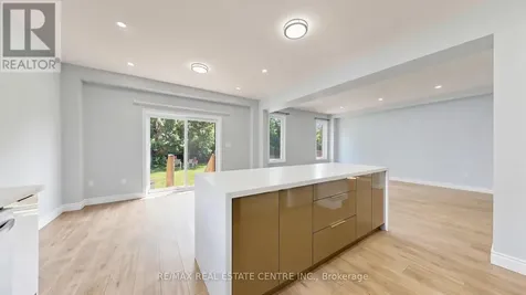 149 Ballantyne Avenue Cambridge ON N1R 2T3