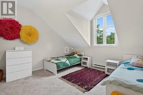 255 Cathcart Street Ottawa ON K1N 5C2