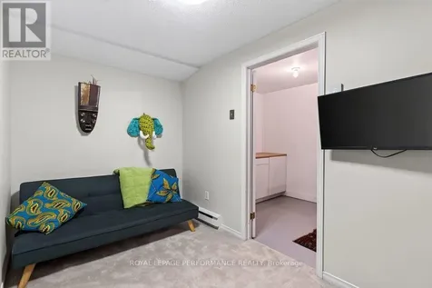 255 Cathcart Street Ottawa ON K1N 5C2