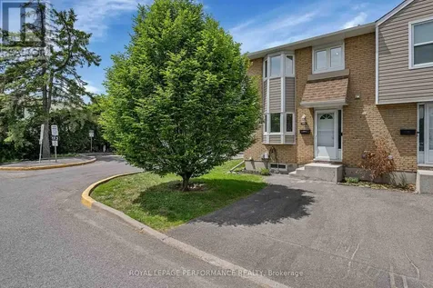 1780 Lamoureux Drive Ottawa ON K1E 2N4