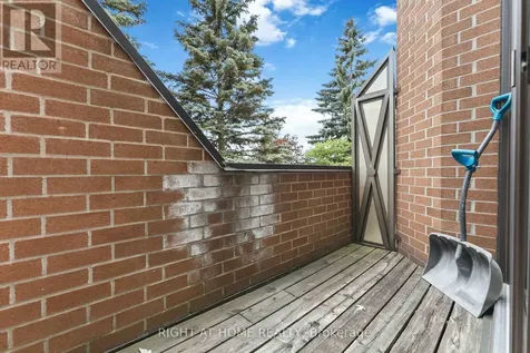 100 Hillside Drive Ottawa ON K1K 4J1