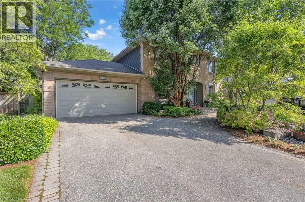 44 Hammill Court Ancaster ON L9G 4L4