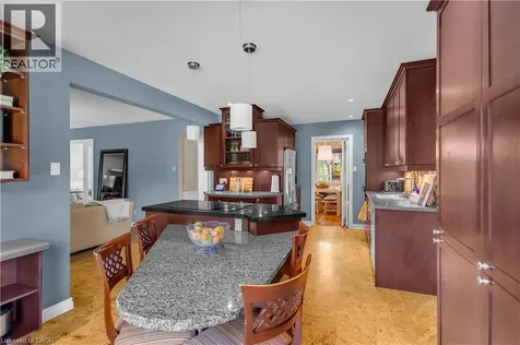 44 Hammill Court Ancaster ON L9G 4L4