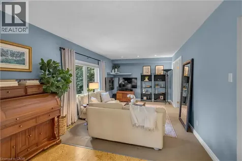 44 Hammill Court Ancaster ON L9G 4L4