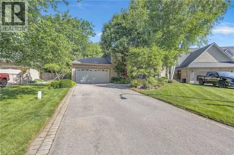 44 Hammill Court Ancaster ON L9G 4L4