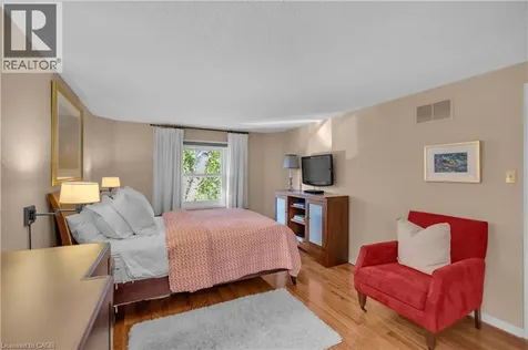 44 Hammill Court Ancaster ON L9G 4L4