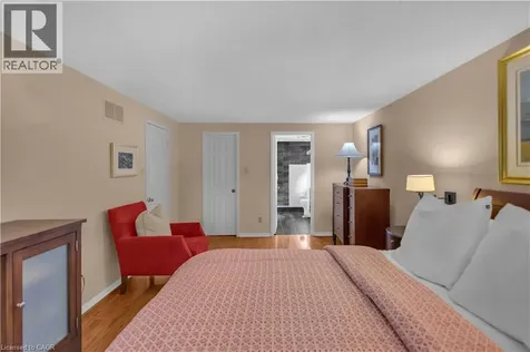 44 Hammill Court Ancaster ON L9G 4L4