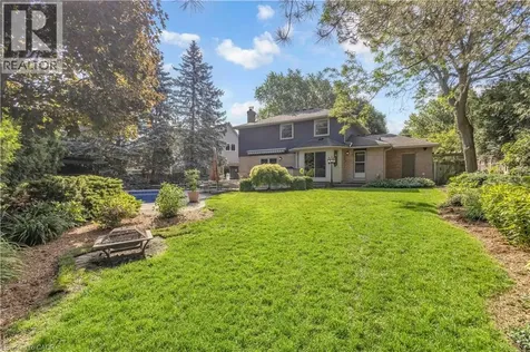 44 Hammill Court Ancaster ON L9G 4L4