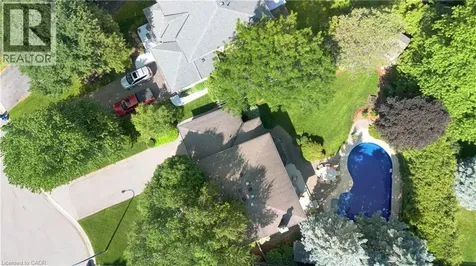 44 Hammill Court Ancaster ON L9G 4L4