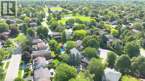 44 Hammill Court Ancaster ON L9G 4L4