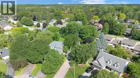 44 Hammill Court Ancaster ON L9G 4L4