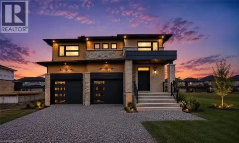 6124 Curlin Crescent Niagara Falls ON L2H 3W8