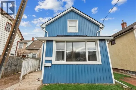 19 Seneca Street St. Catharines ON L2R 2V1