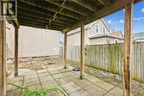 19 Seneca Street St. Catharines ON L2R 2V1