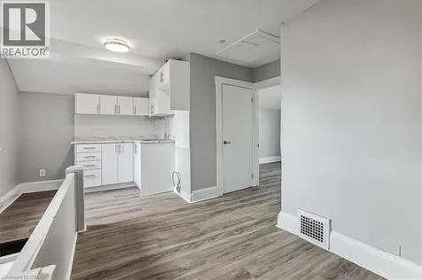 18 Linwood Street St. Catharines ON L2R 1H3