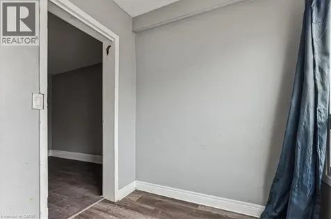 18 Linwood Street St. Catharines ON L2R 1H3