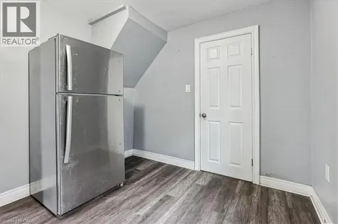 18 Linwood Street St. Catharines ON L2R 1H3