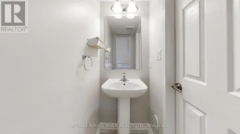 1061 Clipper Lane Pickering ON L1X 0E9