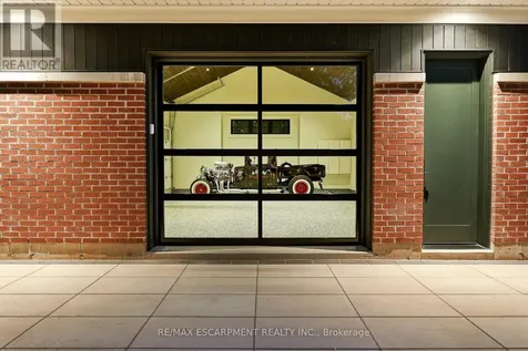 727 King Road Burlington (lasalle) ON L7T 3K5