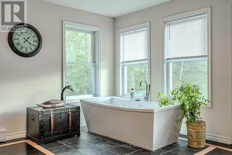 4 Clover Court Kawartha Lakes ON K0M 2A0