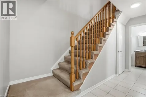 174 Fellowes Crescent Waterdown ON L8B 0M9