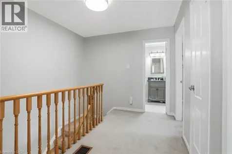 174 Fellowes Crescent Waterdown ON L8B 0M9
