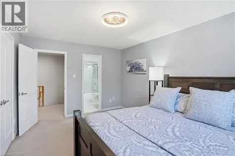 174 Fellowes Crescent Waterdown ON L8B 0M9