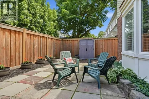 174 Fellowes Crescent Waterdown ON L8B 0M9