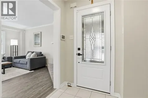 174 Fellowes Crescent Waterdown ON L8B 0M9