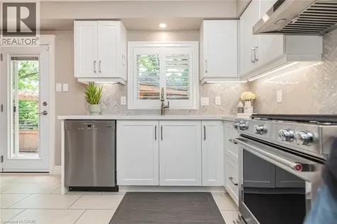 47 Pantano Drive Hamilton ON L9B 2S8