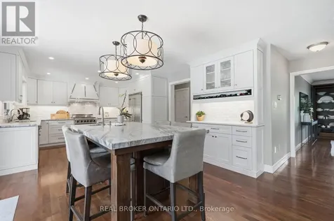 6 Pioneer Tower Crescent Kitchener ON N2P 2L2