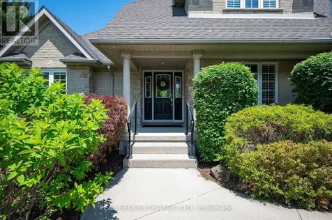 6 Pioneer Tower Crescent Kitchener ON N2P 2L2