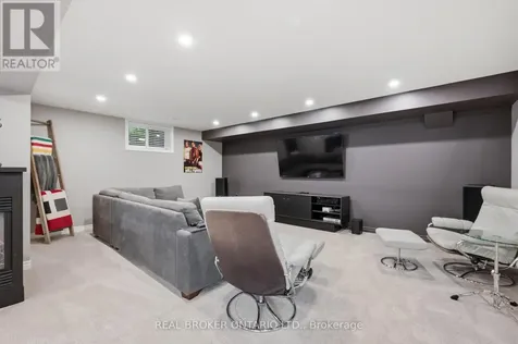 6 Pioneer Tower Crescent Kitchener ON N2P 2L2